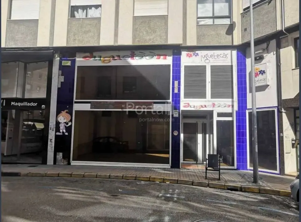 LOCAL COMERCIAL  EN EL CENTRO DE PONFERRADA