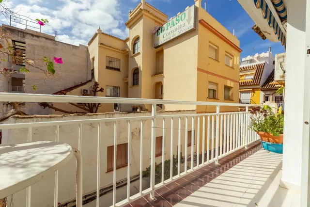 Edificio con historia a un minuto del mar | los boliches, Fuengirola — 16