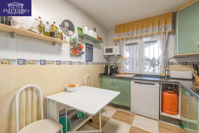 Casa en Armilla con terraza, patio y amplia cochera — 12
