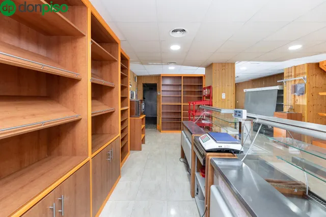LOCAL COMERCIAL EN EL CHARCÓN — 9