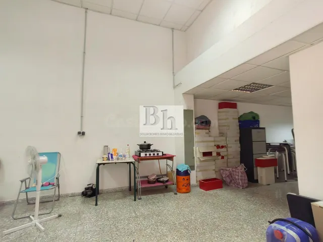 BLANHOGAR VENDE MAGNÍFICO LOCAL EN SANTA CRISTINA!!! - foto 3