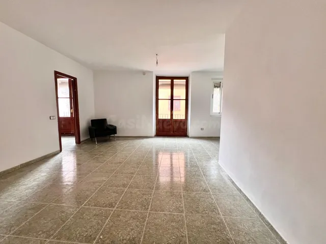 Edificion en venta en Valls, Tarragona — 2