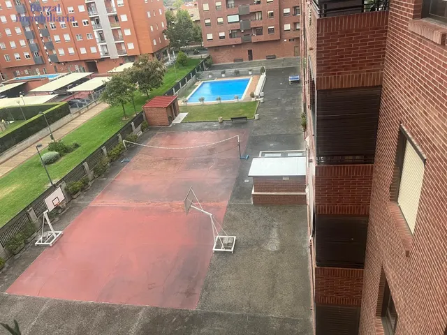 Extraordinaria vivienda de 4 habitaciones, garaje y 2 trasteros — 32