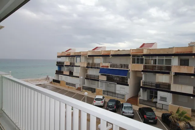Piso tipo Estudio en el Km 1,5 de la Manga del Mar Menor - foto 4