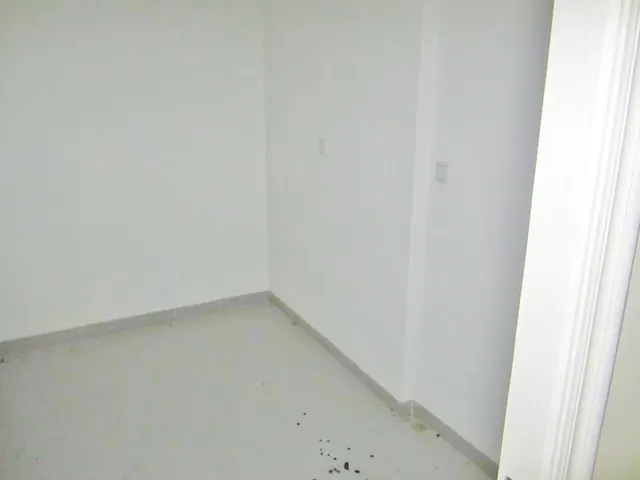 Oportunidad invesores!!! Gran local comercial de 300 metros en la Av. de Denia. — 22