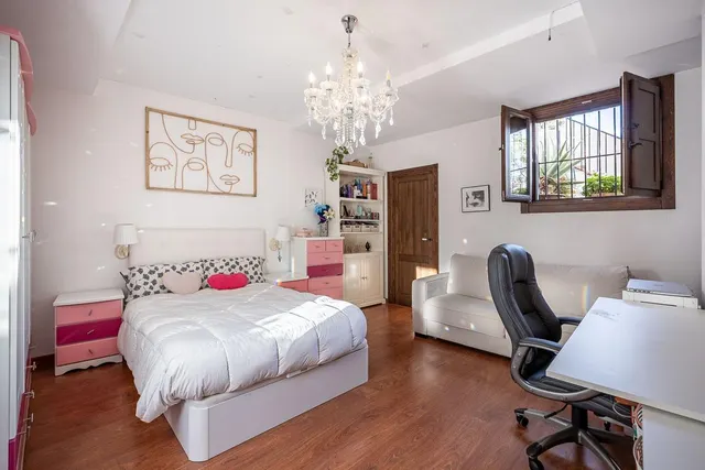 CASA SINGULAR EN ALBAICÍN JUNTO A PUERTA DE ELVIRA — 30