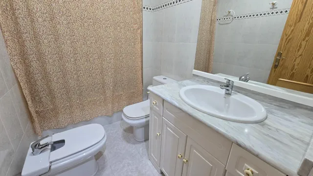 SECTOR V, cerca del Colegio Luis Vives — 31