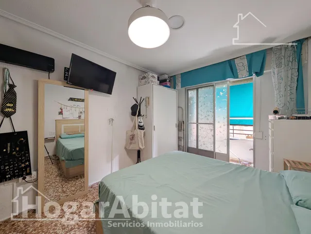 ¡UBICACIÓN IDEAL! AMPLIO, LUMINOSO Y EXTERIOR CON BALCÓN, TODO AMUEBLADO — 18