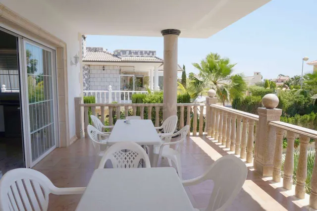 Villa 12 habitaciones 207m² en venta - Alfaz del PI Pueblo-U - foto 4
