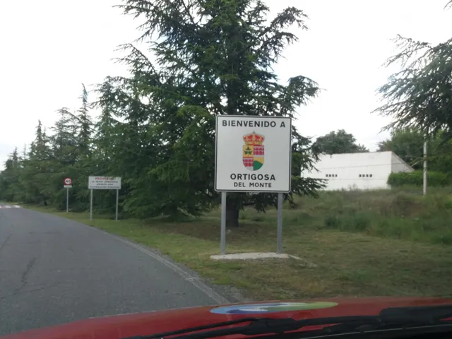 VENTA.-.PARCELA URBANA.-.ORTIGOSA DEL MONTE — 12