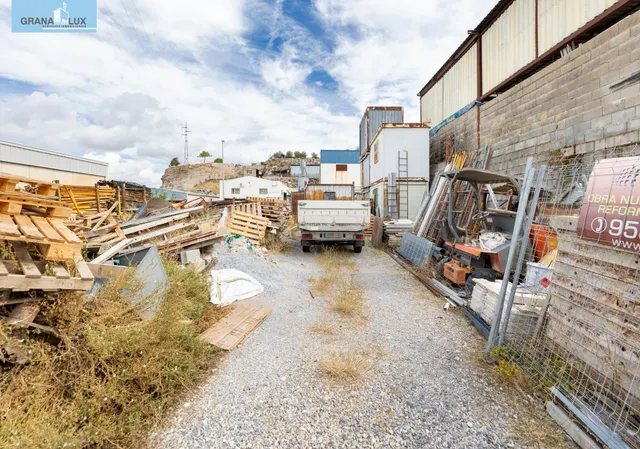 Parcela industrial en poligono industrial las canteras. — 8