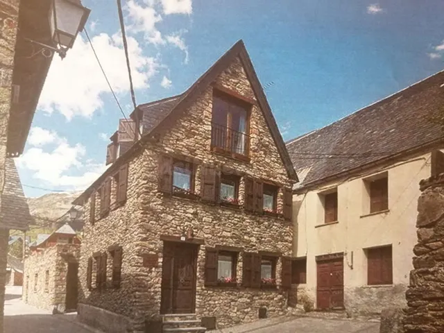 Precioso Chalet estilo Aranés en Bagergue - foto 4