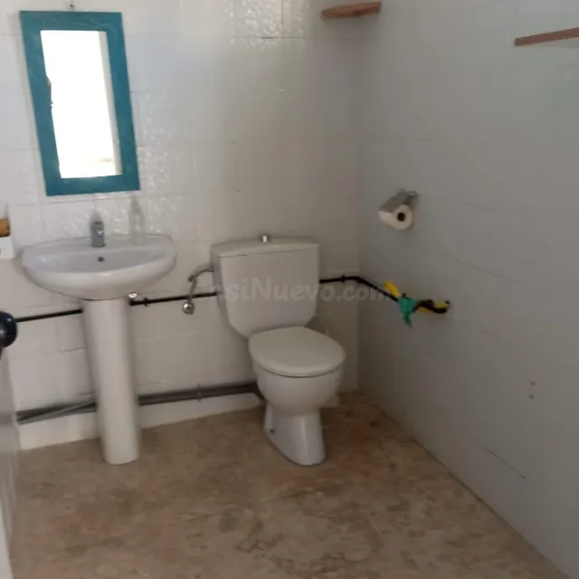 ¡Oportunidad única! Local comercial en venta en zona céntric - foto 3