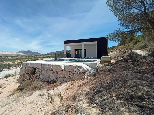 Se vende Villa con piscina en Cañada de la Leña — 5
