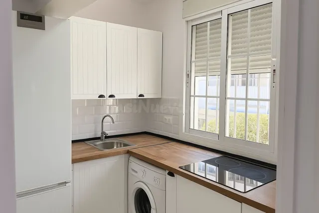 Oportunidad en Benalmádena Costa – 2 apartamentos reformados con gran terraza. — 14
