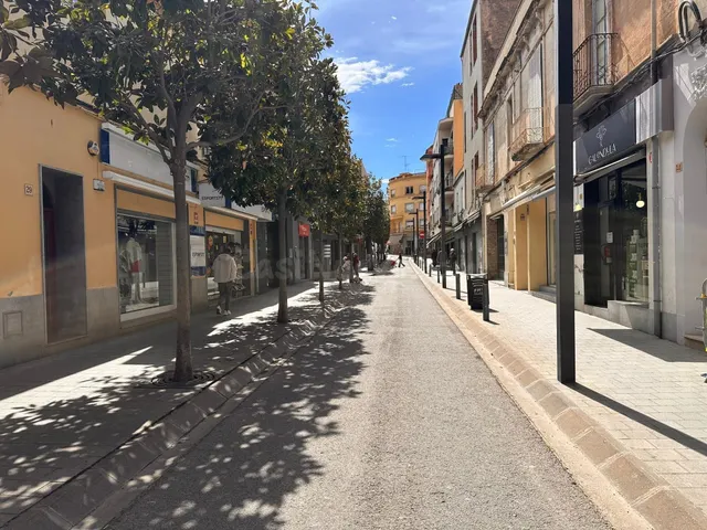 PALAMÓS: LOCAL COMERCIAL CÉNTRICO DE OBRA NUEVA CON TRASTERO - foto 5