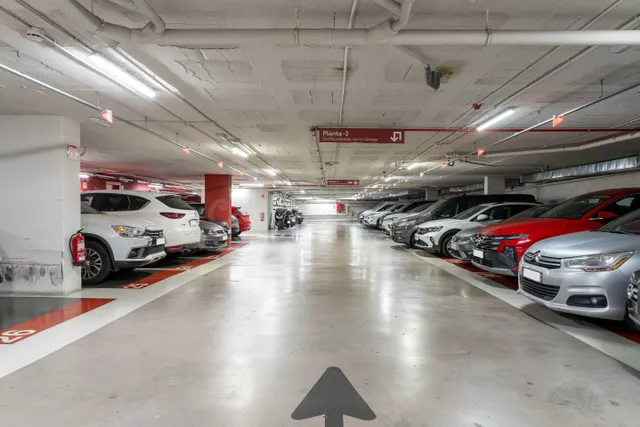 Parking 12m² en alquiler - Eixample — 5