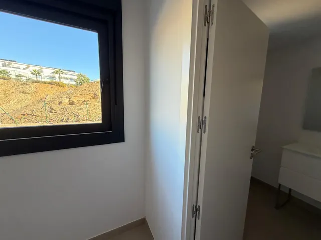 Vivienda moderna en urbanización privada Mijas con vistas al mar — 29