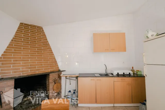 Finca rústica de 19.000 m2 con casa, olivos y pozo en Caldes de Montbui — 11