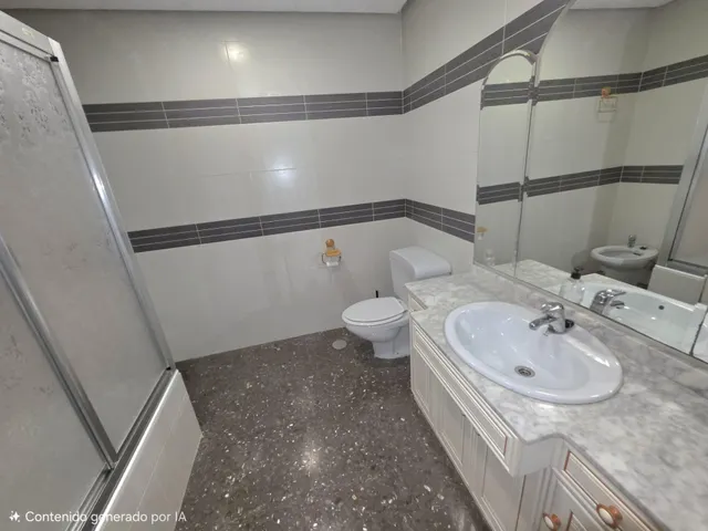 MAGNÍFICO PISO EN EL CENTRO DE ELCHE — 38