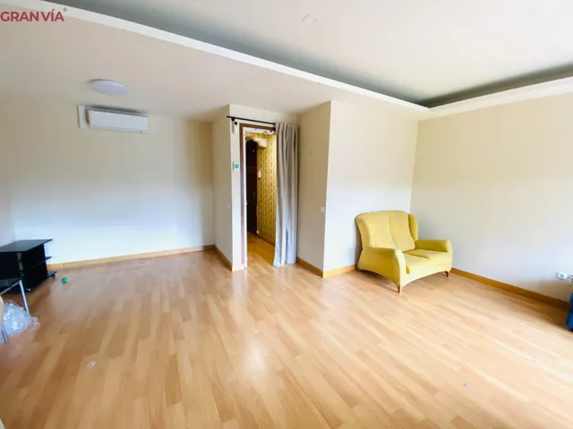 Piso en el centro con vistas al Parque Gallarza — 8