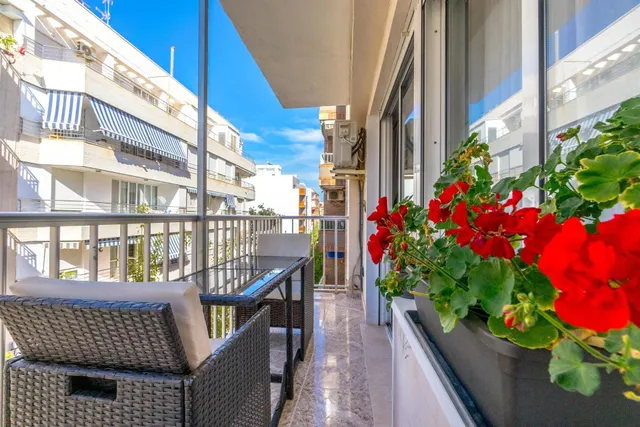 Elegante apartamento reformado de 3 dormitorios a 150 m de la playa del Cura, Torrevieja — 15