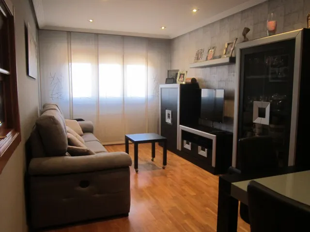 APARTAMENTO, 80 M2, SALÓN, COCINA, 2 HAB., 2 BAÑOS, TRASTERO - foto 4