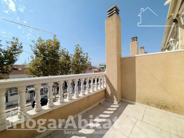 ¡LA GRAN PLAYA! ADOSADO EN RESIDENCIAL, LUMINOSO CON GARAJE, TERRAZA Y PISCINA — 27