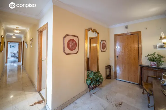 Impresionante piso en el centro de Granada. — 14