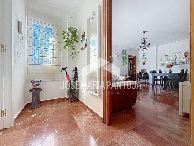 PISO DE TRES DORMITORIOS EN EL CENTRO - foto 4