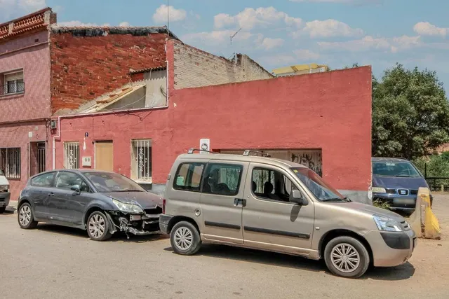 VENTA CASA SIN POSESIÓN — 2