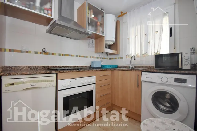 ¡Vistas al mar! Amplio, esquinero y alto en residencial con piscina, garaje y terraza — 9