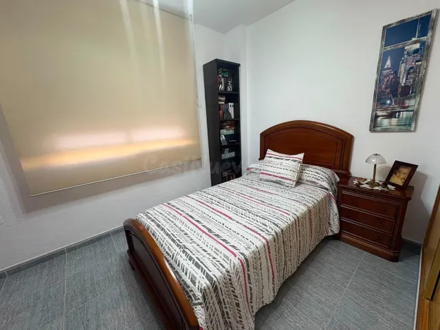 Chalet Adosado de 3 Plantas con Solárium en Playa Flamenca ( - foto 3
