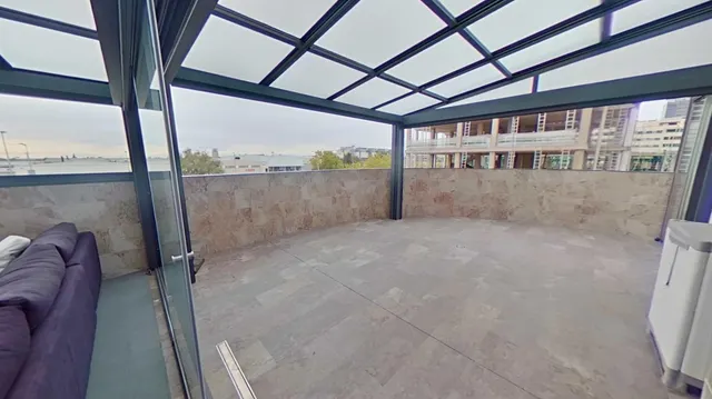 ¡SE ALQUILA!! Impresionante vivienda de tres habitaciones con terraza de 50m2 en la zona de La Garena. — 20