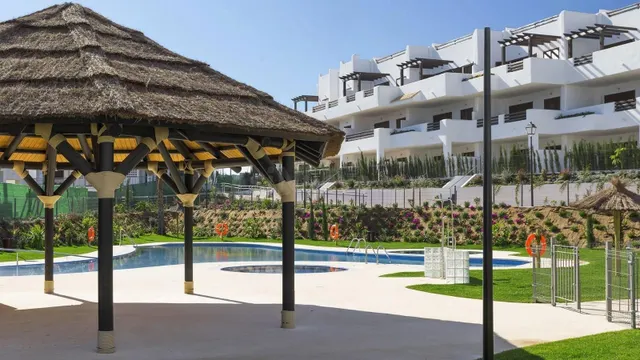 Amplio apartamento de 3 dormitorios a 600 metros de la playa y servicios — 22