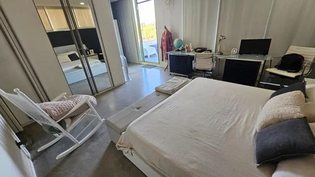 EXCLUSIVA PROPIEDAD CON PISCINA, ASCENSOR Y GRAN GARAJE EN CULLEREDO — 49