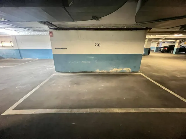 ¡Oportunidad única! Se vende plaza de garaje y de fácil maniobra con excelente ubicación — 11