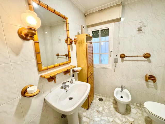 INCREIBLE CHALET PARA VIVIR EN REDOVAN CON GARAJE PARA 4 COCHES,  5 DORMITORIOS.... PARCELA ALREDEDOR DE LA CASA. POR TAN SOLO 250.000€ ¡¡VISITELA!! — 16