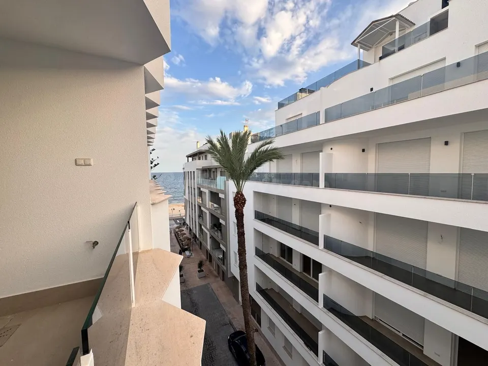 Apartamento 2 habitaciones 81m² en venta - Punta Prima