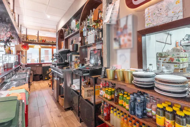 Oportunidad de Traspaso: Bar Restaurante en Funcionamiento en Oviedo — 11