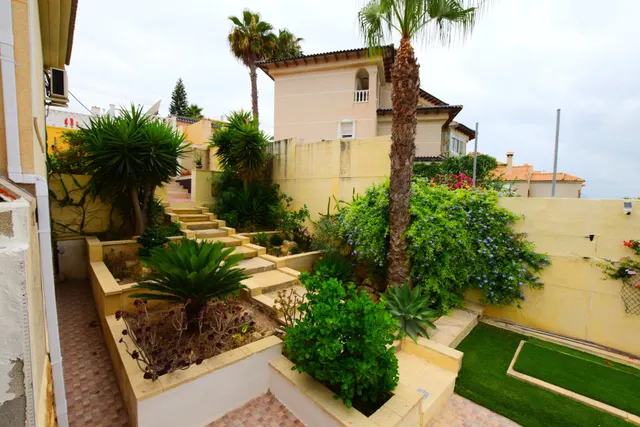 Villa 3 habitaciones 271m² en venta - Comunidad valenciana — 50