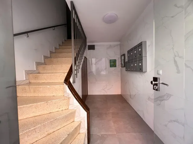 Amplio y Acogedor Piso en Reus - Oportunidad de Inversión — 14