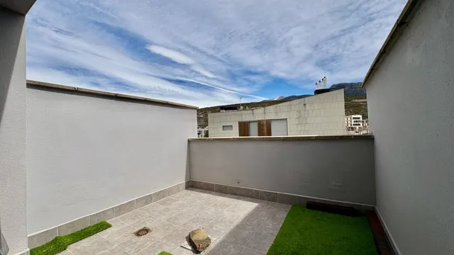 Triplex en Alquiler en Mirador del Valle 3, Las margas — 21