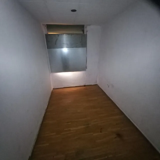 Piso a reformar con cuatro habitaciones. — 11