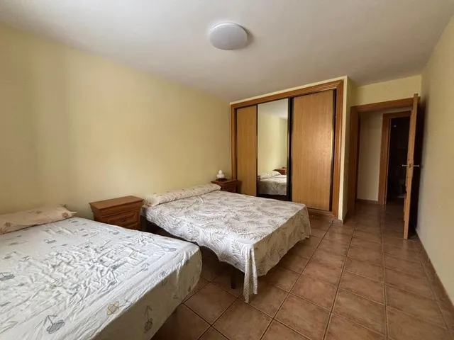 Piso 3 habitaciones 111m² en venta - Paseo Jaime I — 19
