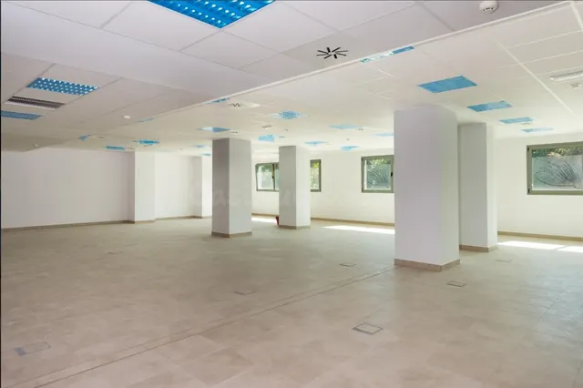 OFICINA DISPONIBLE EN EDIFICIO CENTRIS II