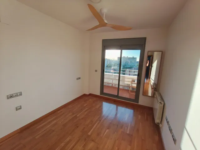 PISO DE 121 m2 CON DOS GRANDES TERRAZAS, PISCINA, GARAJE Y TRASTERO EN AVENIDA DE LA ILUSTRACIÓN — 10