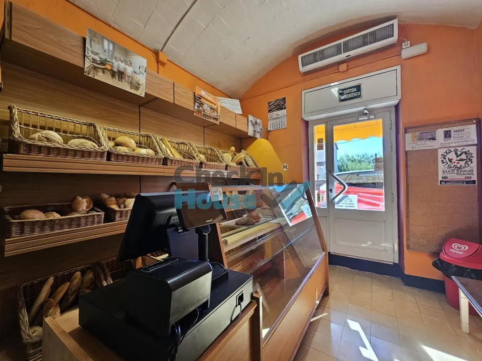 Local comercial en Alquiler en Celra Girona
