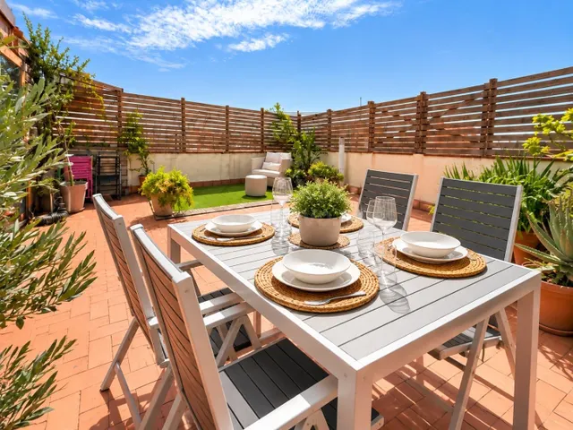 Ático dúplex en última planta con gran terraza de uso exclus - foto 4