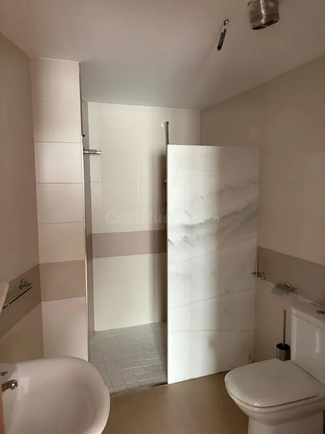 APARTAMENTO EN ALQUILER — 5